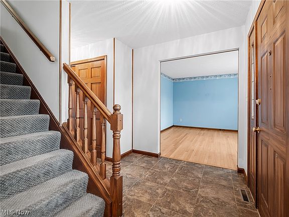 3rd image of 4011 W 204th St
