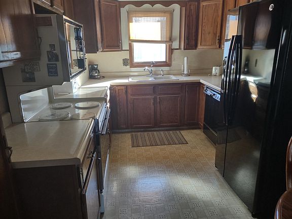 3rd image of 408 West St