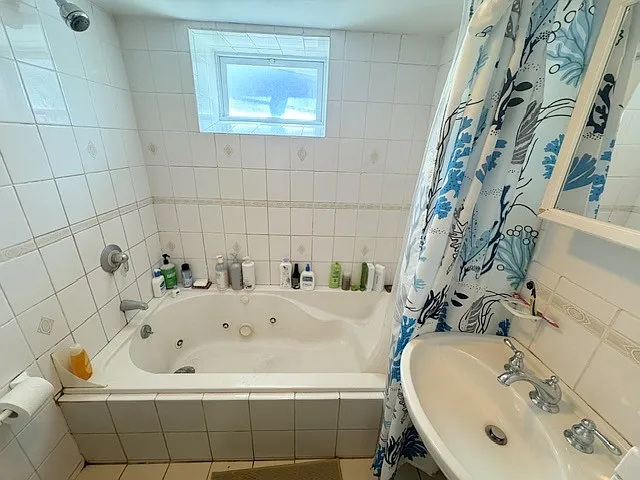 118 Holton St #1 — Photo 15