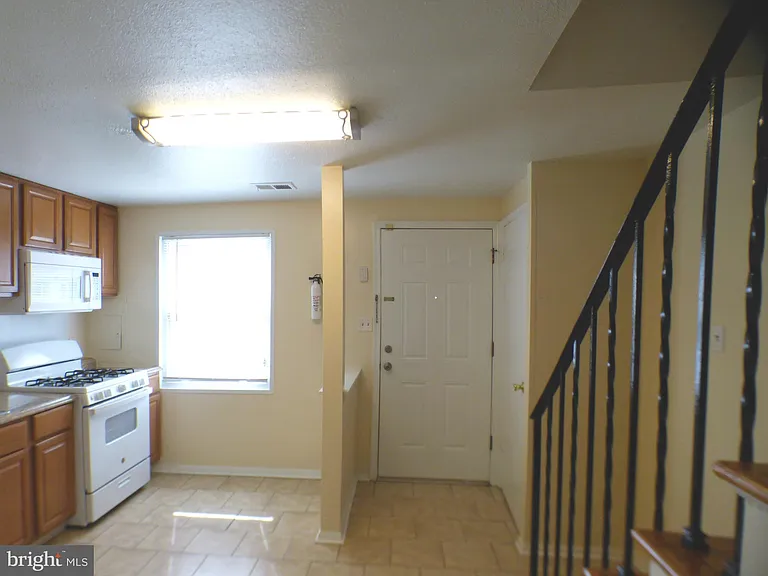 1769 Village Green Dr #Y-82 — Photo 6