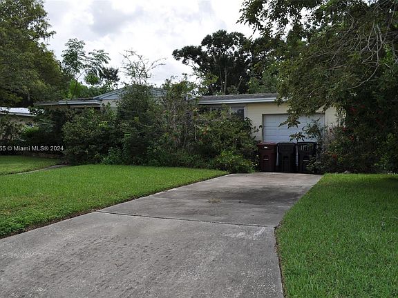 3rd image of 2806 Hargill Dr