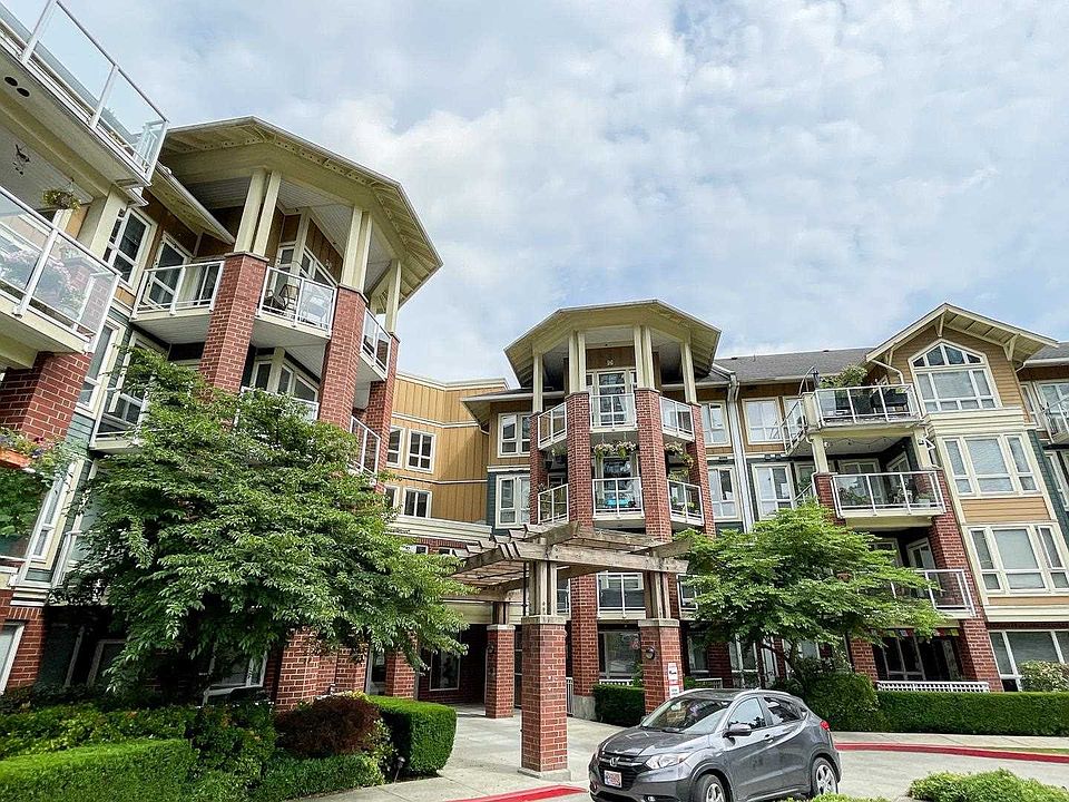 1st image of 14 E Royal Ave #313