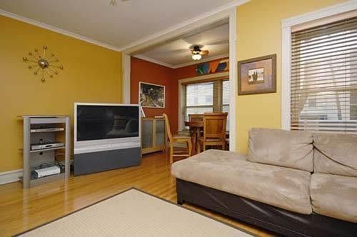 3rd image of 1620 W Edgewater Ave #1W