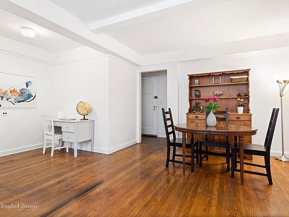 2nd image of 321 E 43rd St APT 409