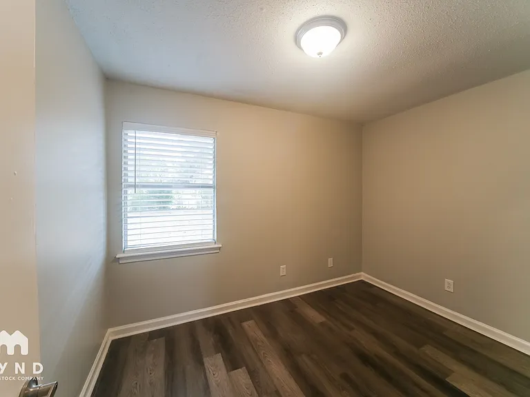 2695 Shady Grove Dr — Photo 8