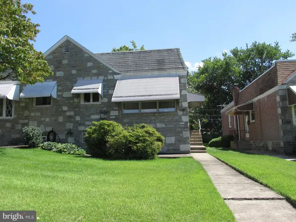 7365 Shelbourne St, Philadelphia, PA 19111
