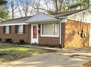 3706 Carpenter Dr, Louisville, KY 40229