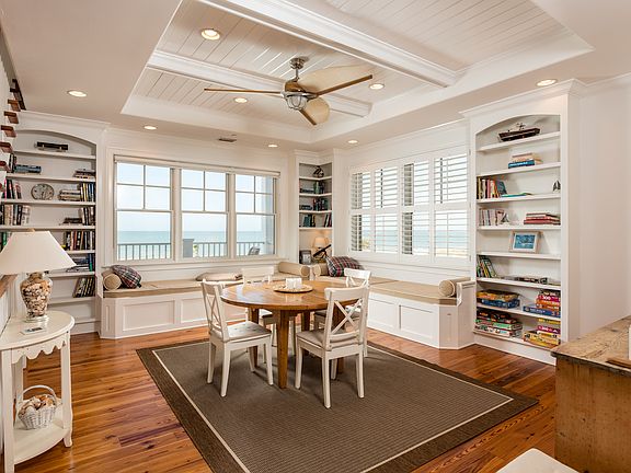 2nd image of 18530 Gulf Blvd