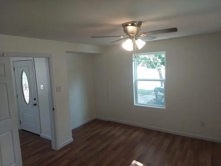 812 W Martin Luther King Dr — Photo 5