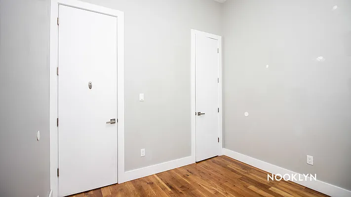 Rented by Nooklyn NYC LLC | media 9