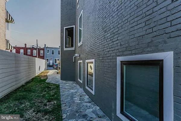 454 Park Rd NW #1 — Photo 11