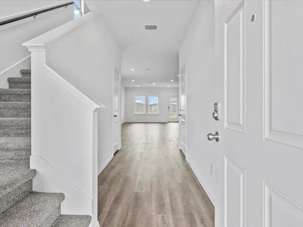 2403 Heeney Park Ln, Spring, TX 77373