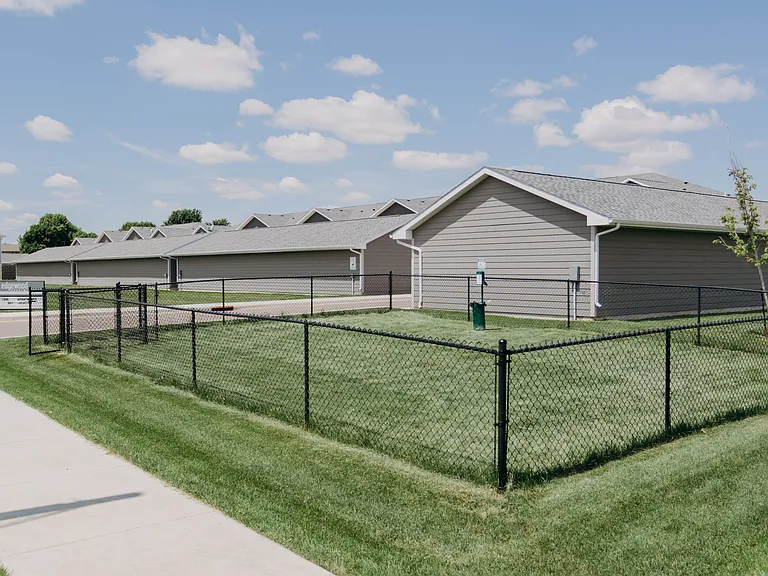 Edgewood Apartments — Photo 15