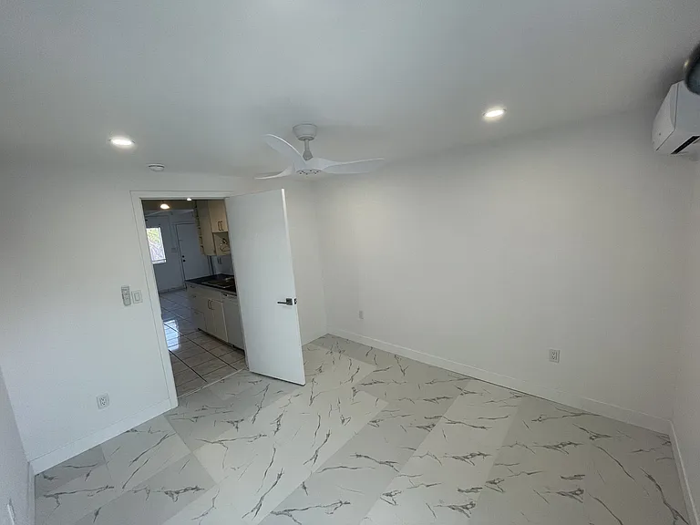 508 Desert View Dr — Photo 35