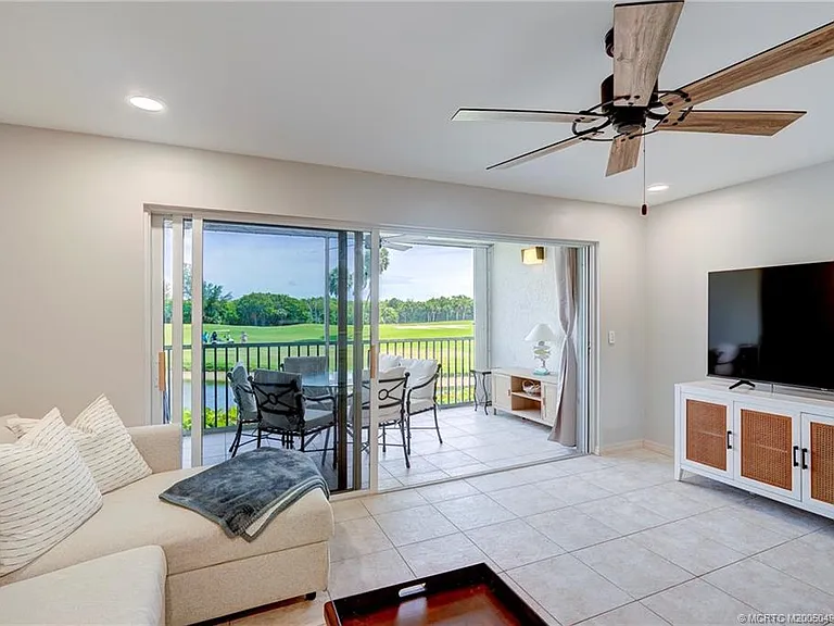 5539 NE Gulfstream Way — Photo 15