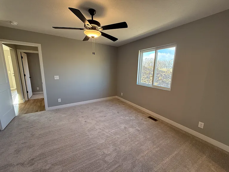 4401 W Frazier Dr — Photo 11