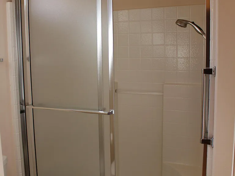 210 N Mall Dr — Photo 17