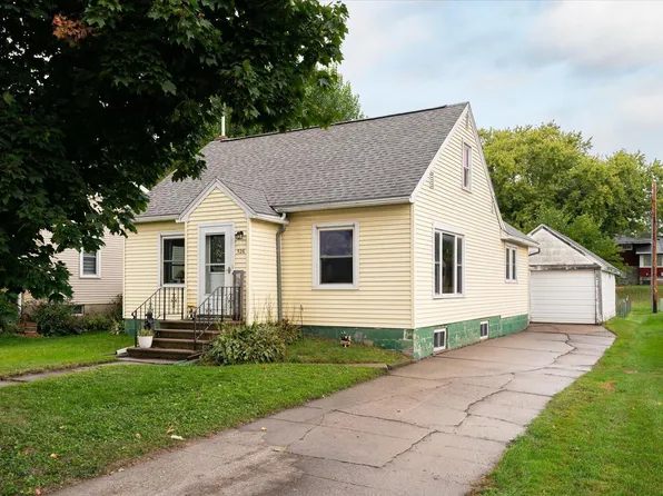 526 N 2nd St, La Crescent, MN 55947