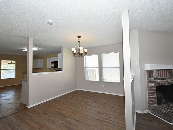 5th image of 1130 Seneca Dr
