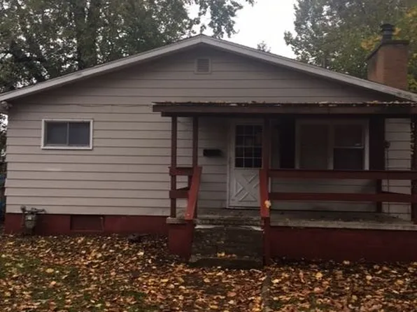 2434 S 14th St, Springfield, IL 62703