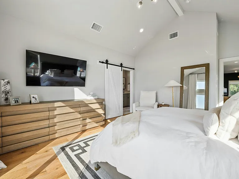 14908 Oklahoma St — Photo 24
