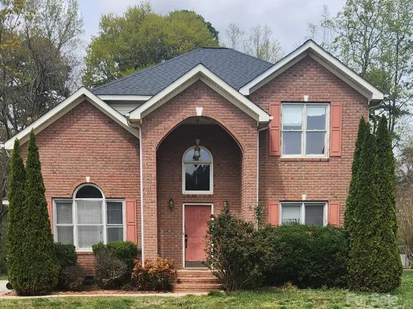 144 Walking Horse Run, Stanley, NC 28164