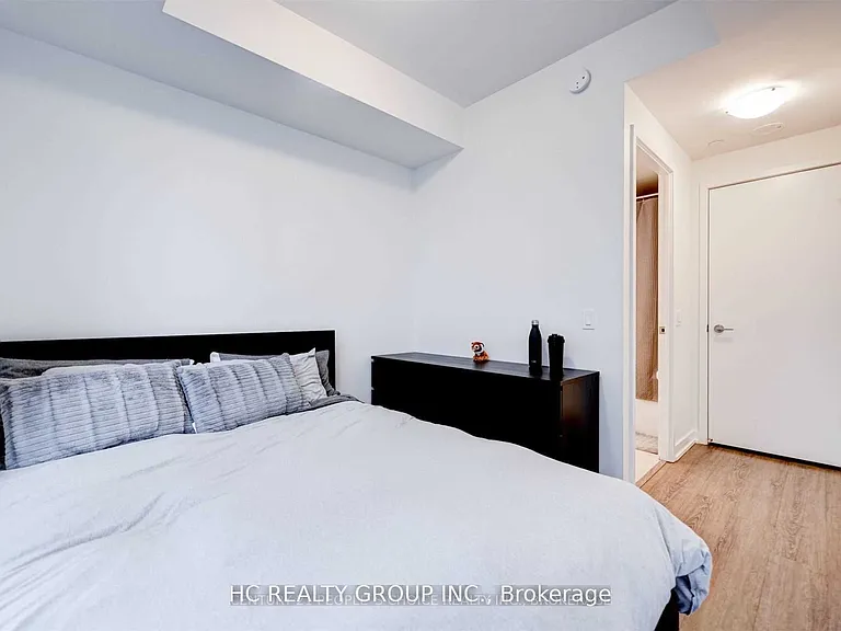 1 Yorkville Ave #2701 — Photo 12