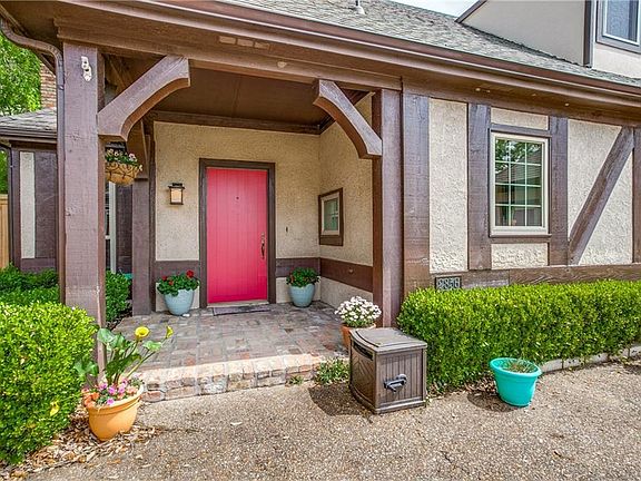 2nd image of 2856 Lawtherwood Pl