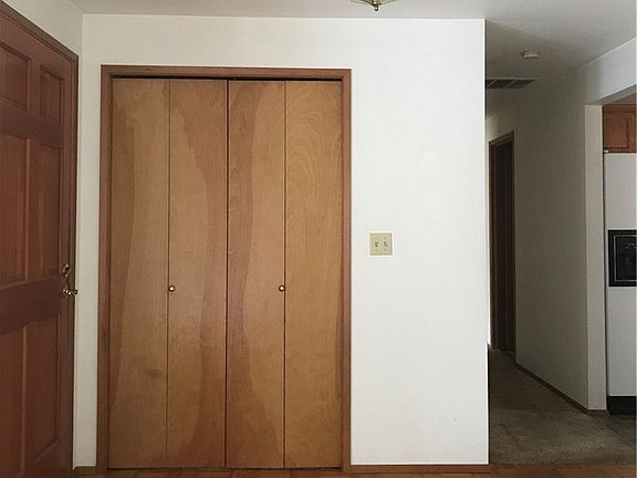 3rd image of 1619 NW Arbor Way