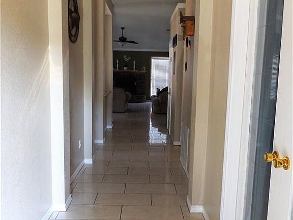 3rd image of 603 Moccasin Dr