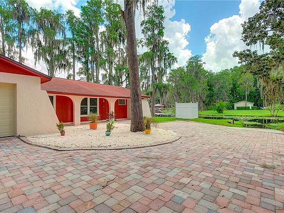 4th image of 4808 Barry Dr