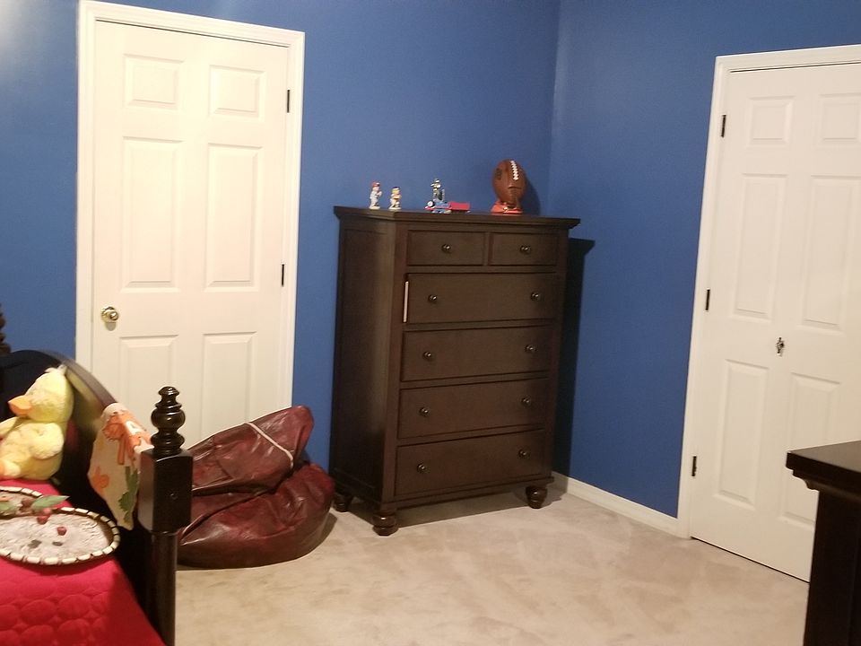 Upstairs bedroom