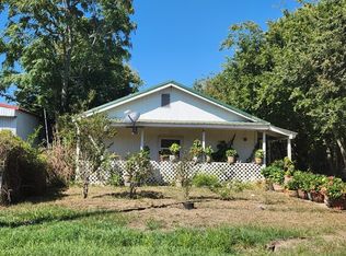 810 Lucas Ave, Palacios, TX 77465