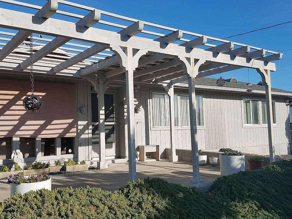 1st image of 4074 Linda Vista Dr