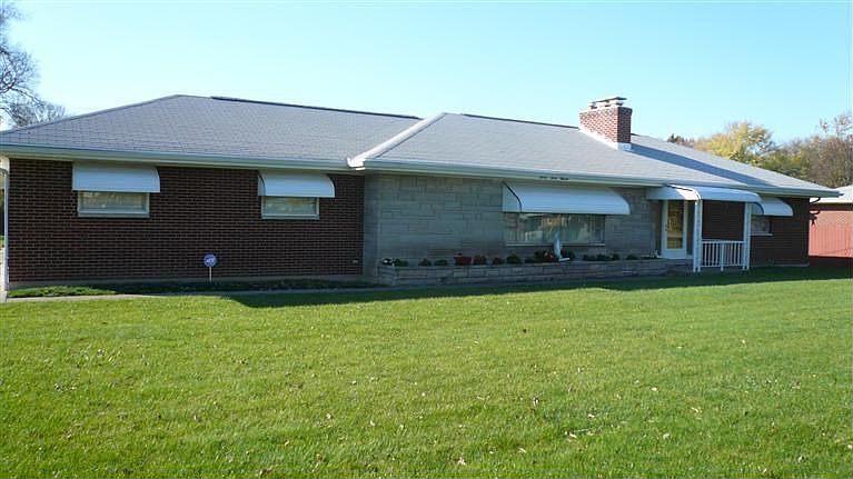 1st image of 3311 Carlton Dr