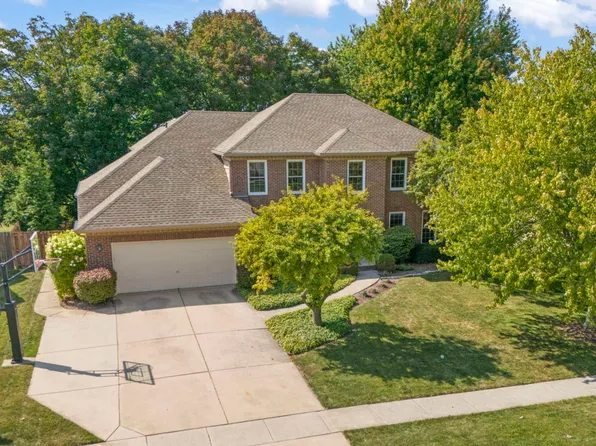 941 Stanton St, Batavia, IL 60510