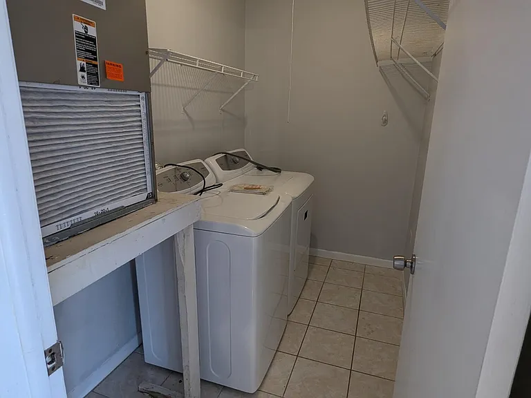 1051 Clearmont St NE #202 — Photo 16