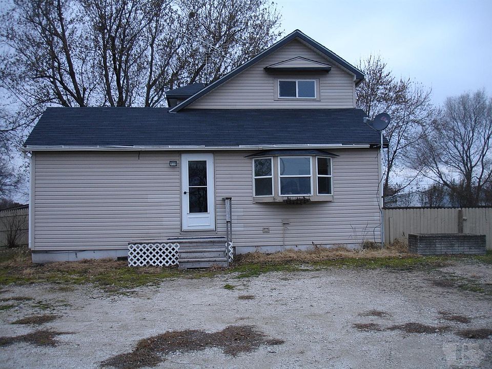 1st image of 719 S Illinois St
