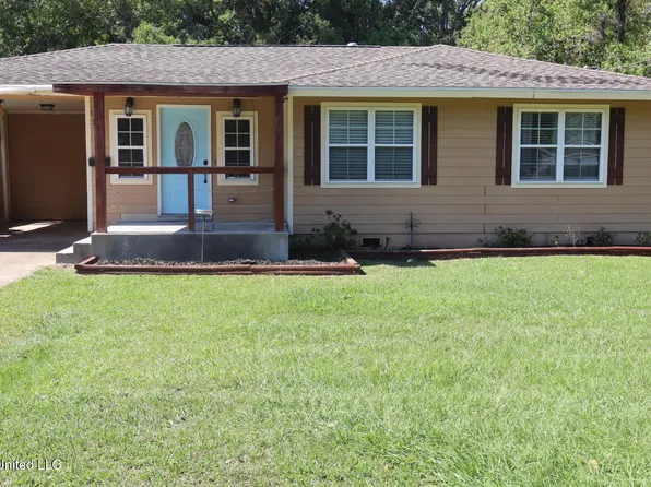1203 13th St, Pascagoula, MS 39567