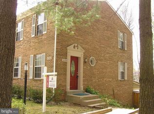 6398 Shaundale Dr, Springfield, VA 22152