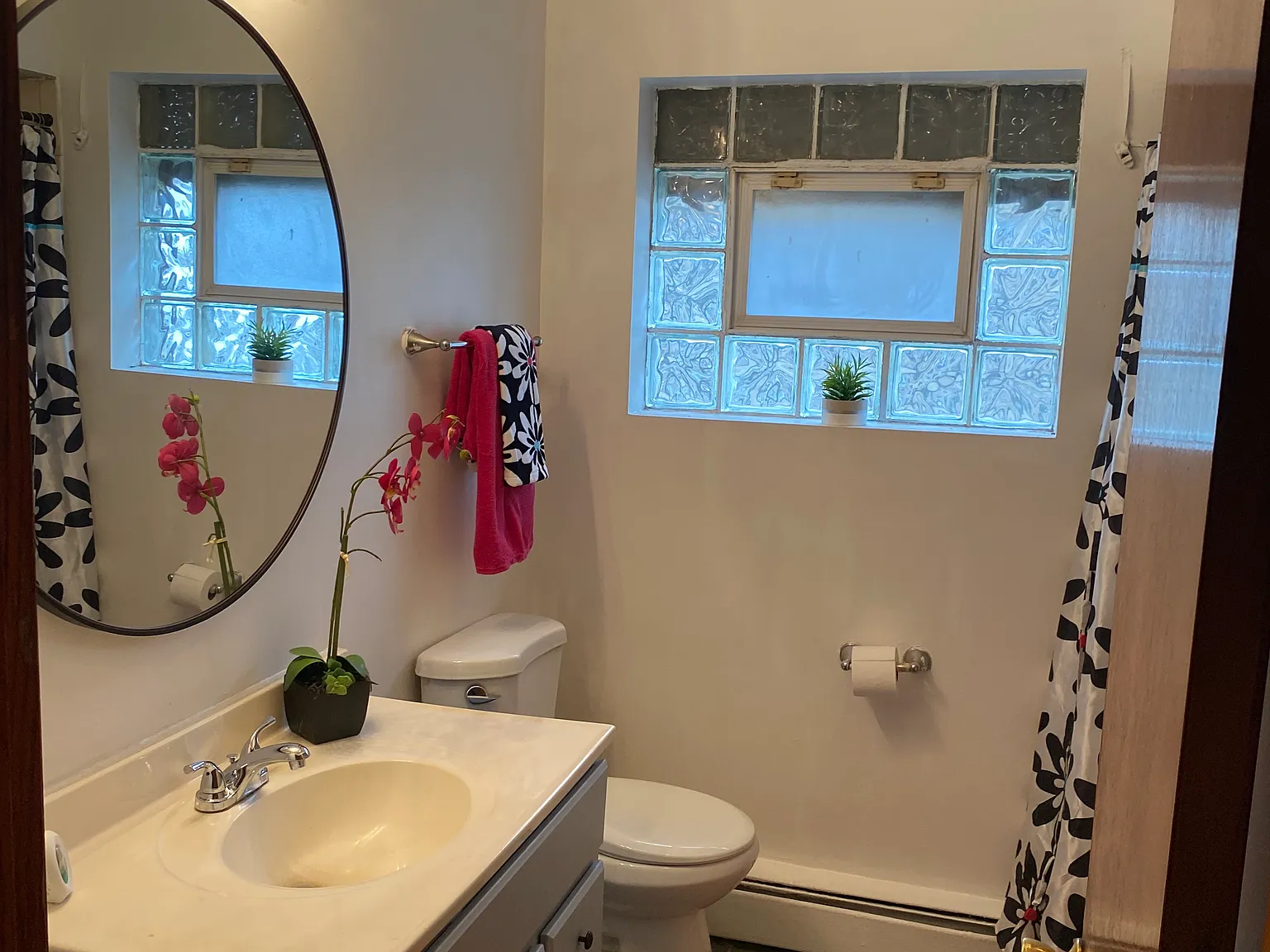 3 bed, 1100 sqft, $1,500 — Photo 4