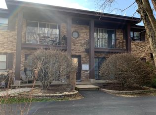 516 Lincoln Ln APT 2N, Frankfort, IL 60423