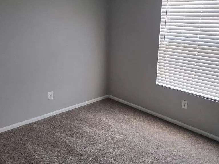 15720 E 48th Pl — Photo 9