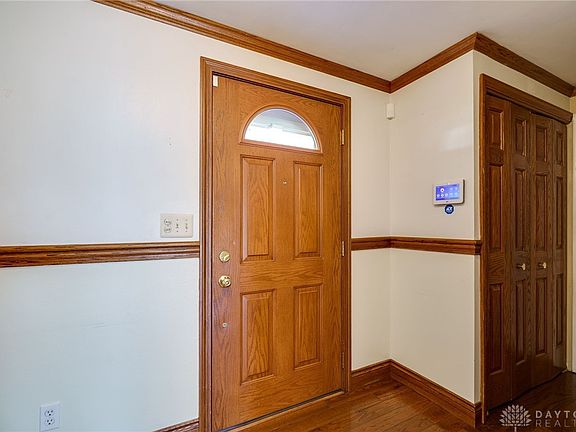 5th image of 2205 Entrada Dr