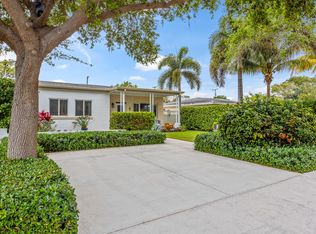 1009 S Palmway, Lake Worth, FL 33460