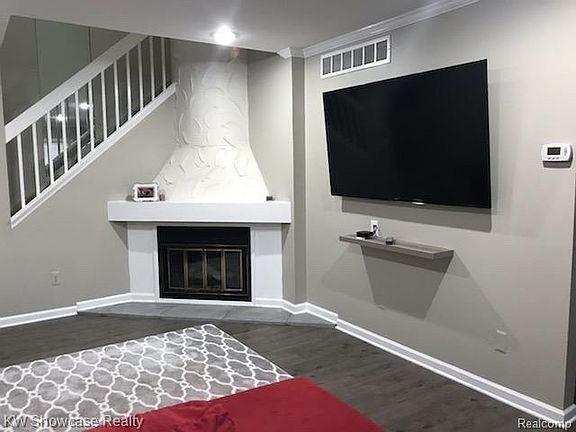 3rd image of 38959 Country Cir #100