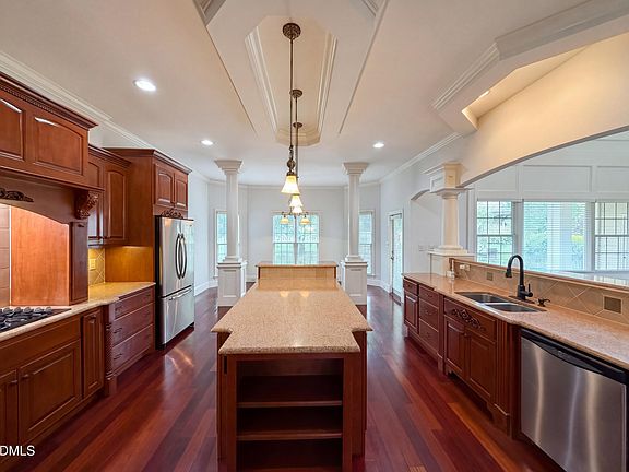 2nd image of 3051 E Bay Ct