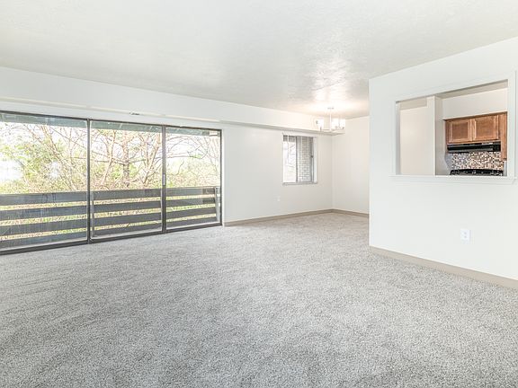3rd image of 2301 Surrey Ln #71