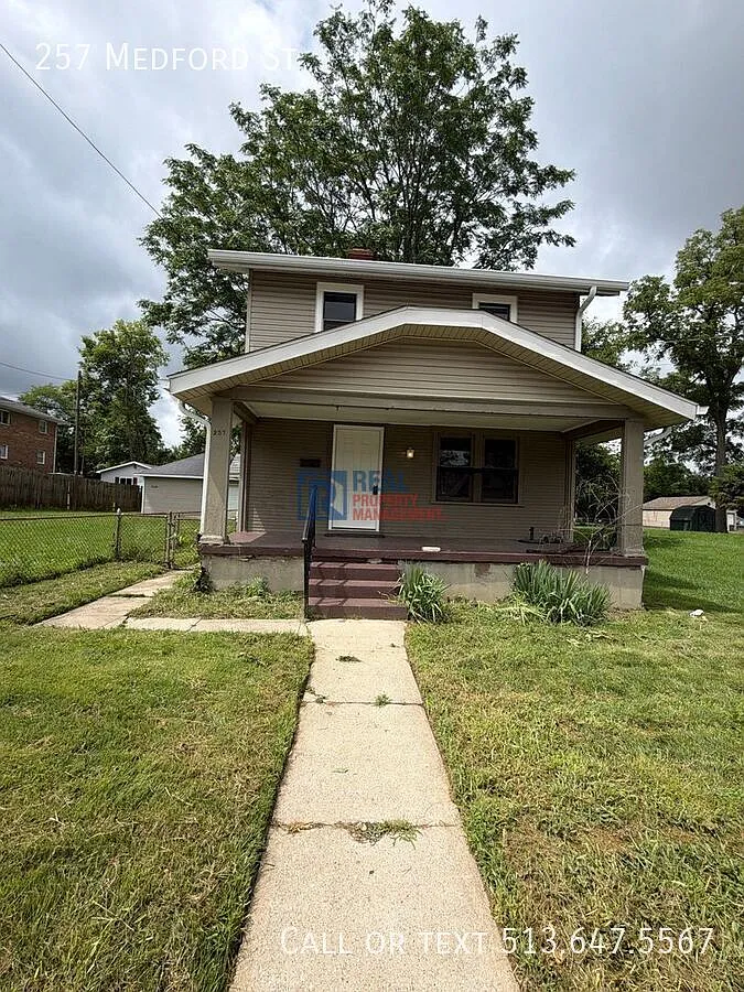 Single Family home 3 BR 1BA — Photo 1