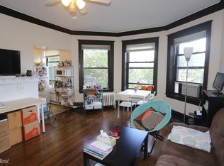 915 W Sheridan Rd APT 24, Chicago, IL 60613